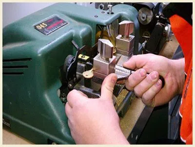 Clarendon Hills IL Locksmith Store Clarendon Hills, IL 312-757-1759 - 18-key-making